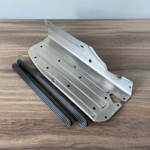 NOWY CZESKI podest podnóżek kierowcy PRAWY GUMA JAWA 50 TYP 20 jawka